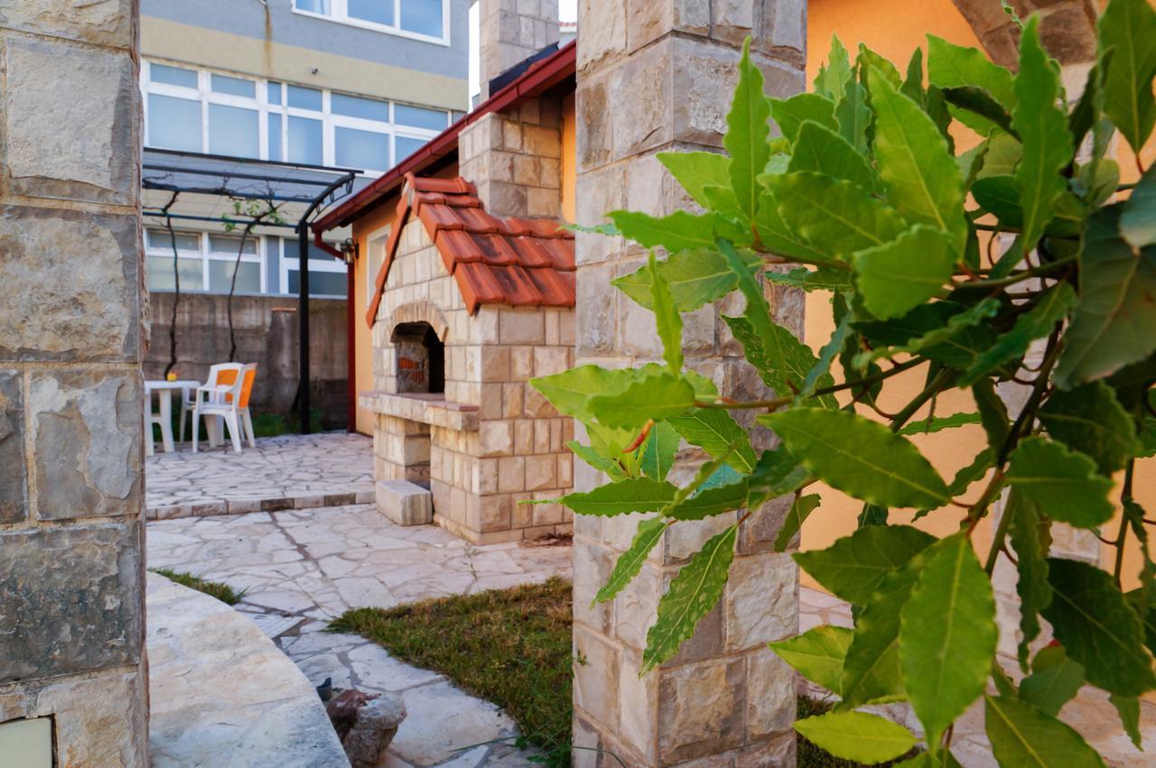 Apartments Apple Cat Montenegro Ko Bijela Εξωτερικό φωτογραφία